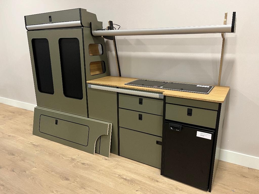 Meubelset keuken VW Transporter T5/T6 Army Green met bamboe, Ophalen, Hoefakker 3, Veen, Info@termeercampers.nl, Nieuw