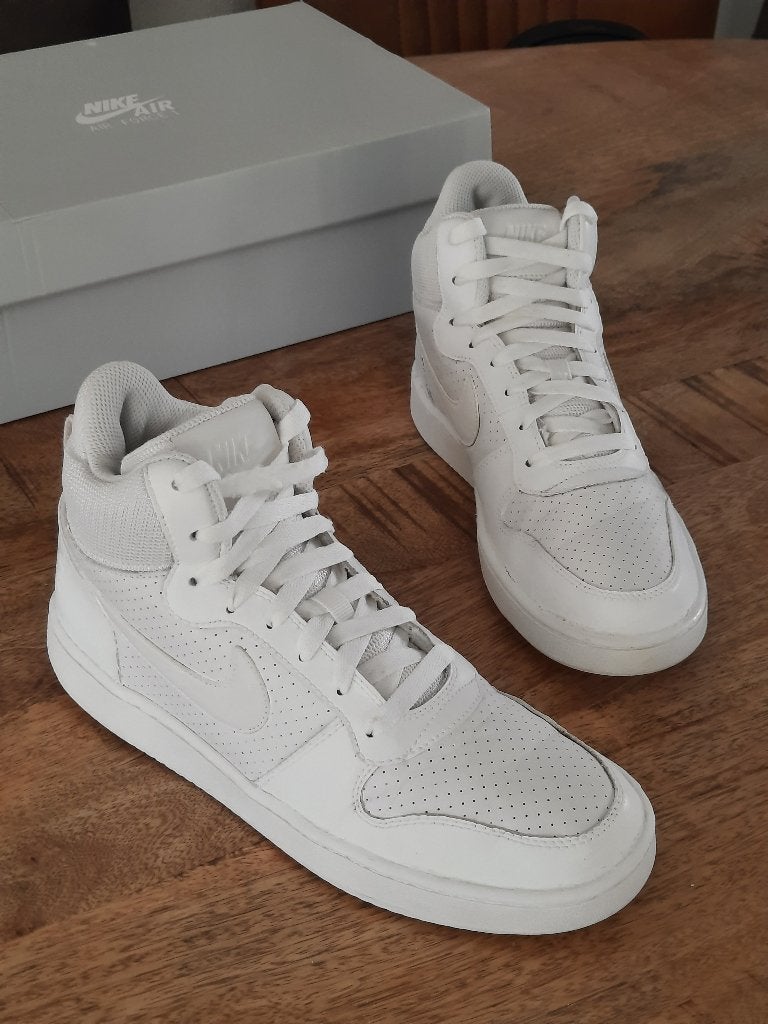 Nike Court Borough Mid - Mt 40,5 - Wit - In perfecte staat, Kleding | Heren, Wit, Nike, Ophalen of Verzenden, Sneakers of Gympen
