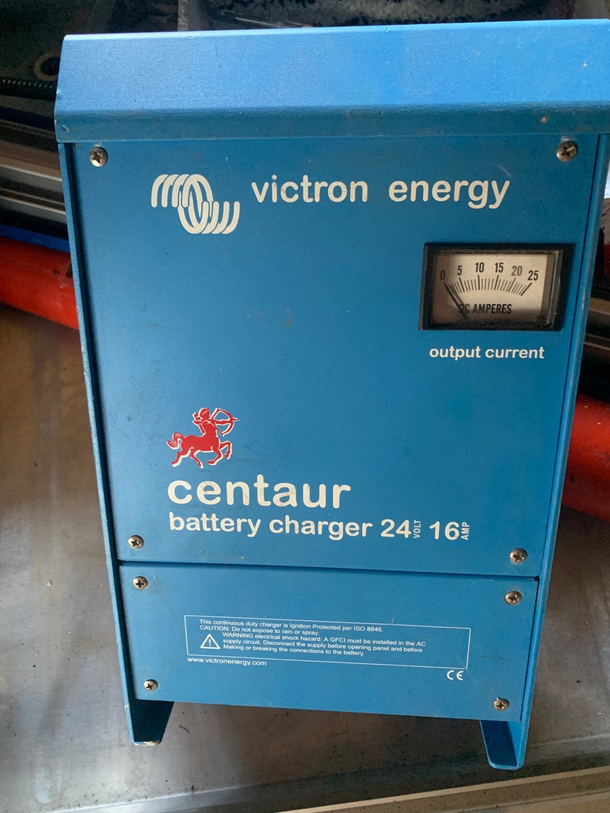 Victron Energy Centaur acculader 24V 16A, Ophalen of Verzenden, Gebruikt, Motor en Techniek