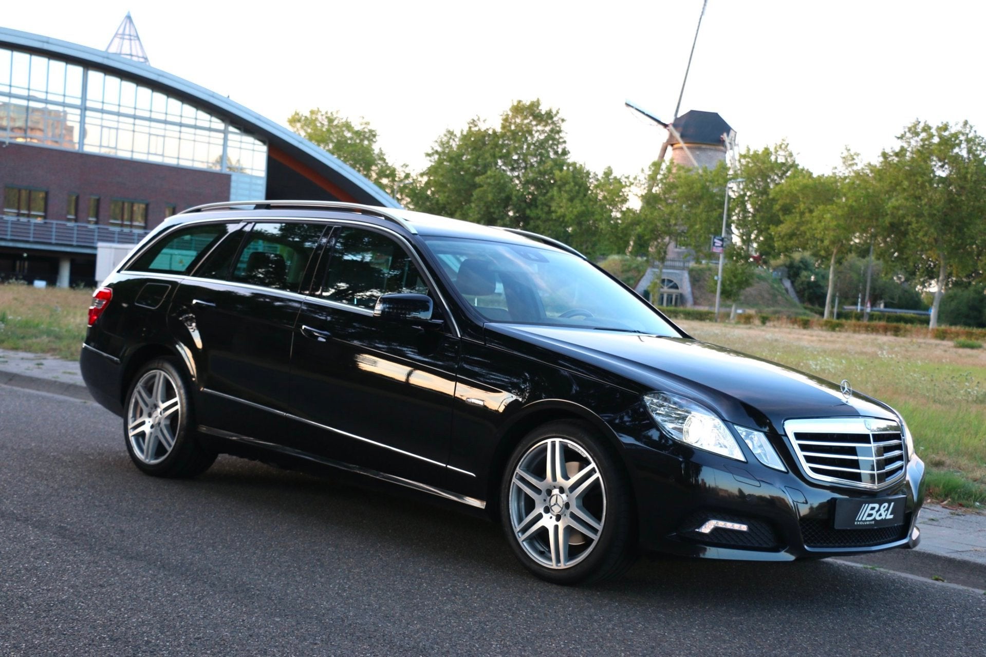Mercedes-Benz E-klasse Estate 350 CGI Avantgarde 3.5 V6 Aut, Automaat, Achterwielaandrijving, Gebruikt, Zwart