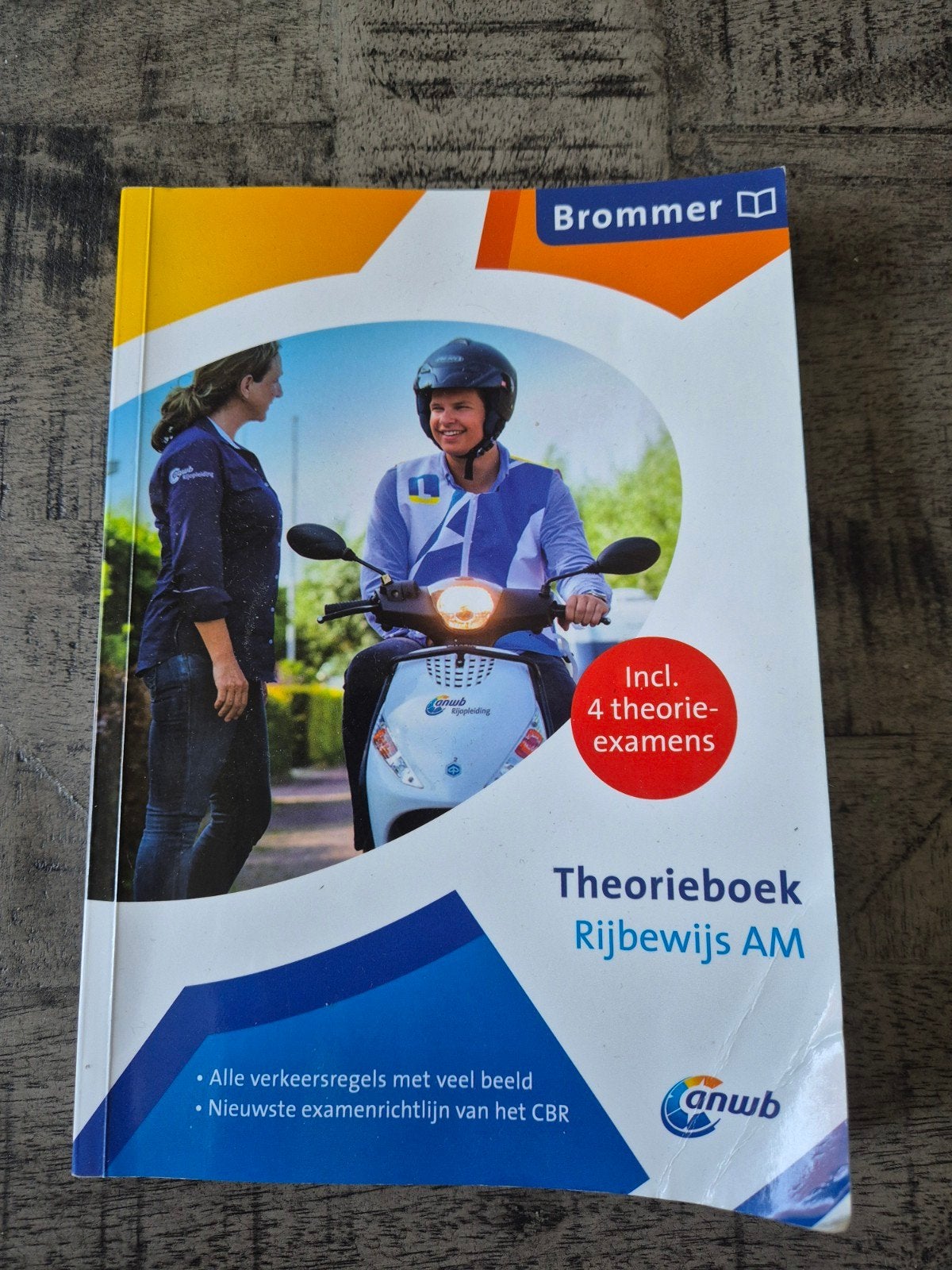Brommer Theorieboek Rijbewijs AM - ANWB, Ophalen of Verzenden, Gelezen, Niet van toepassing, ANWB