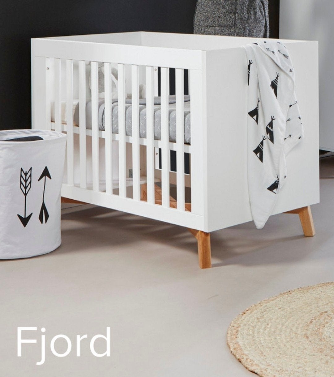 TWF Fjord Ledikant en commode, Ophalen, Gebruikt, Ledikant
