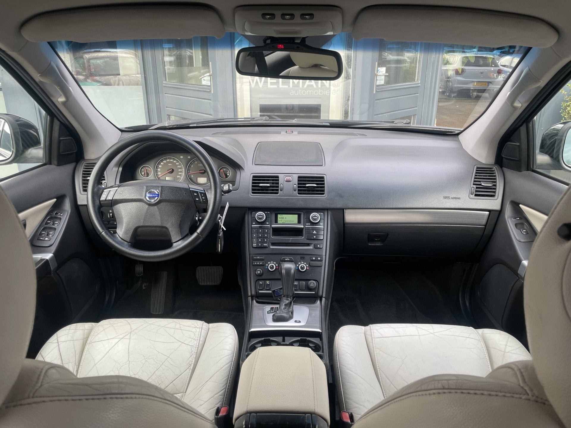 Volvo XC90 2.5 T Momentum 7p facelift | Youngtimer | Trekhaa, Auto's, Gebruikt, 1991 kg, Blauw, 7 stoelen