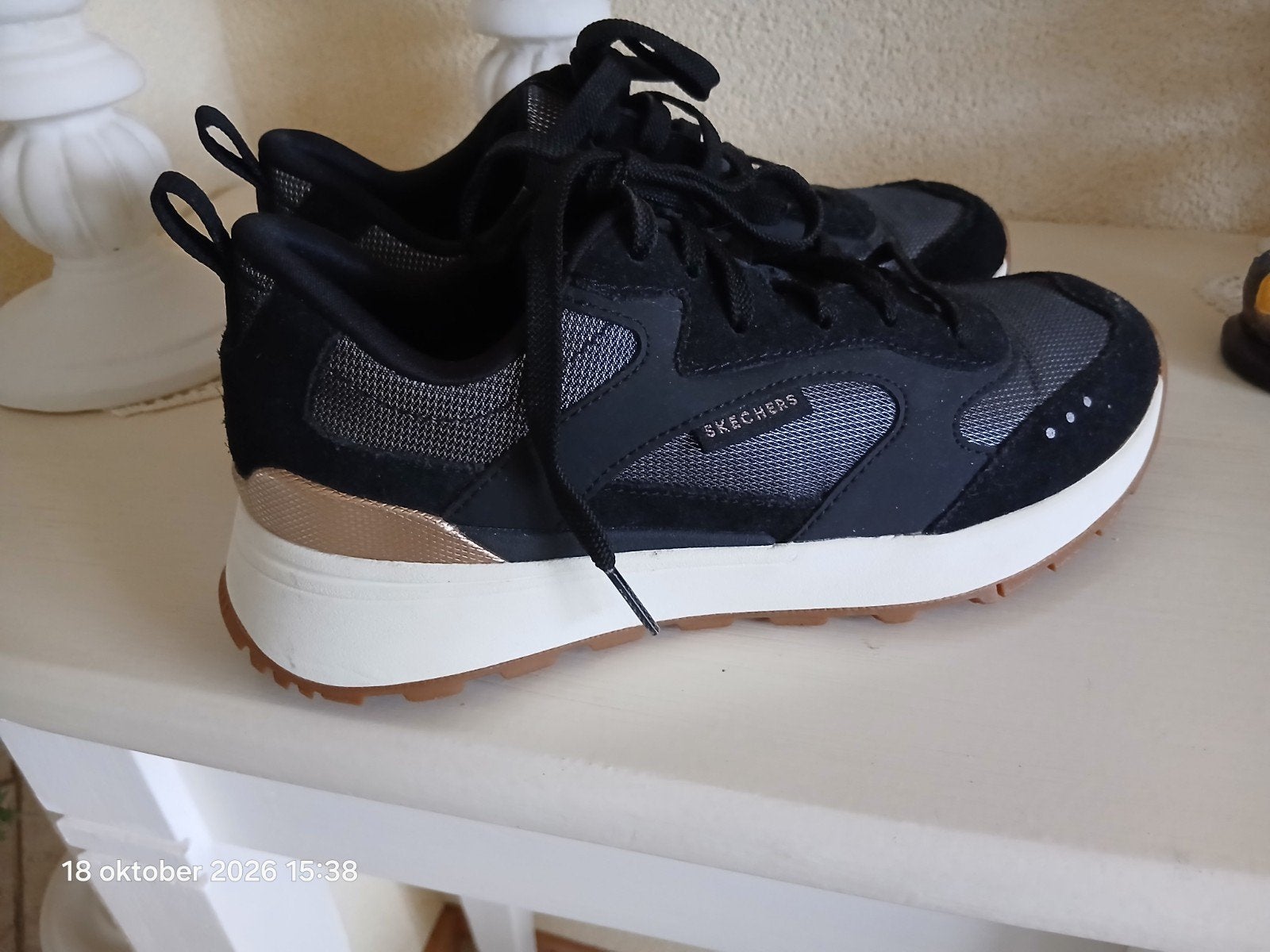 Skechers maat 37, Kleding | Dames, Skechers, Zwart, Ophalen of Verzenden, Sneakers of Gympen