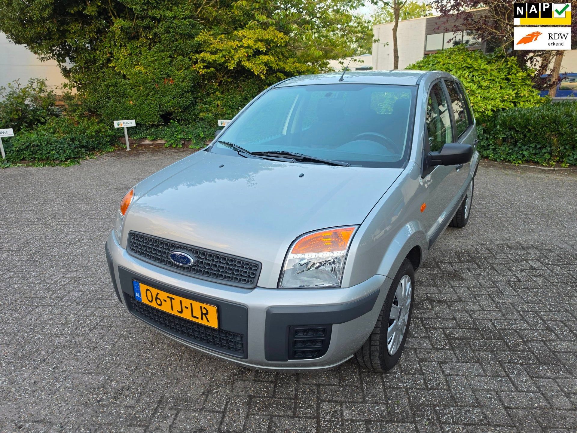 Ford Fusion 1.4-16V Champion AIRCO 1EIG 31.000 NAP!, Auto's, Voorwielaandrijving, 15 km/l, Gebruikt, Origineel Nederlands