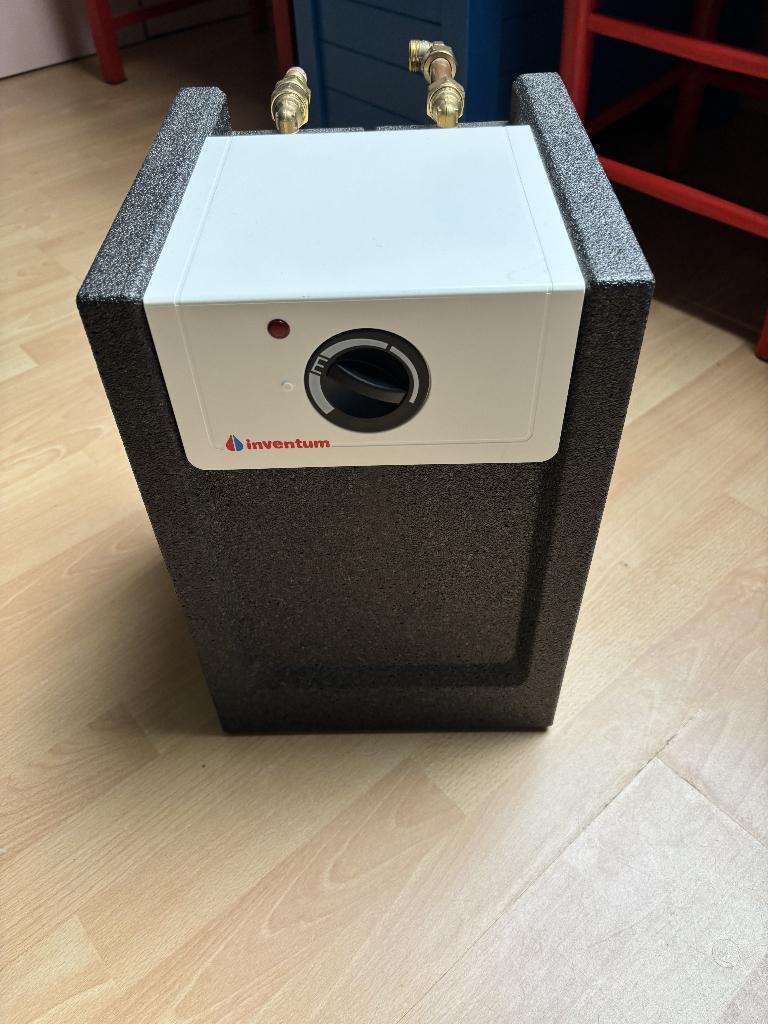 Boiler Q10 HF Inventum 400 Watt, Gebruikt, Aardgas, Minder dan 20 liter, 3 t/m 5 jaar oud