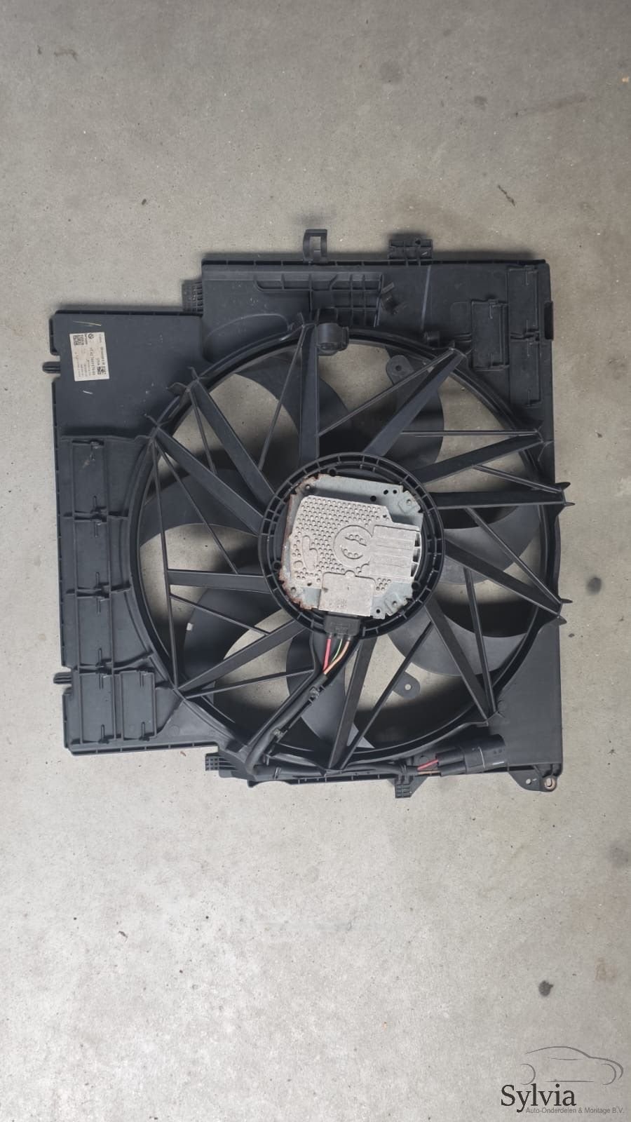 Koelvin Ventilator 400W BMW X3 / X4 F25 F26 17427601176 7601, Gebruikt, -, -, Ophalen of Verzenden