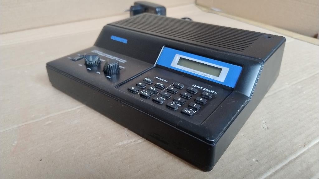 Oude 20-kanaals scanner merk Commtel type COM101, Telecommunicatie, Scanners, Ophalen of Verzenden, Gebruikt, Minder dan 30 kanalen