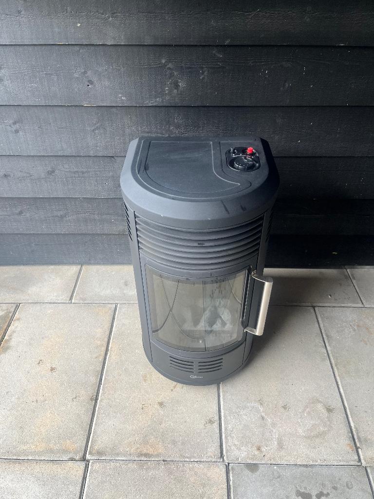Goedwerkende Qlima gaskachel GH8034, Ophalen, Gas, Zo goed als nieuw, Vrijstaand