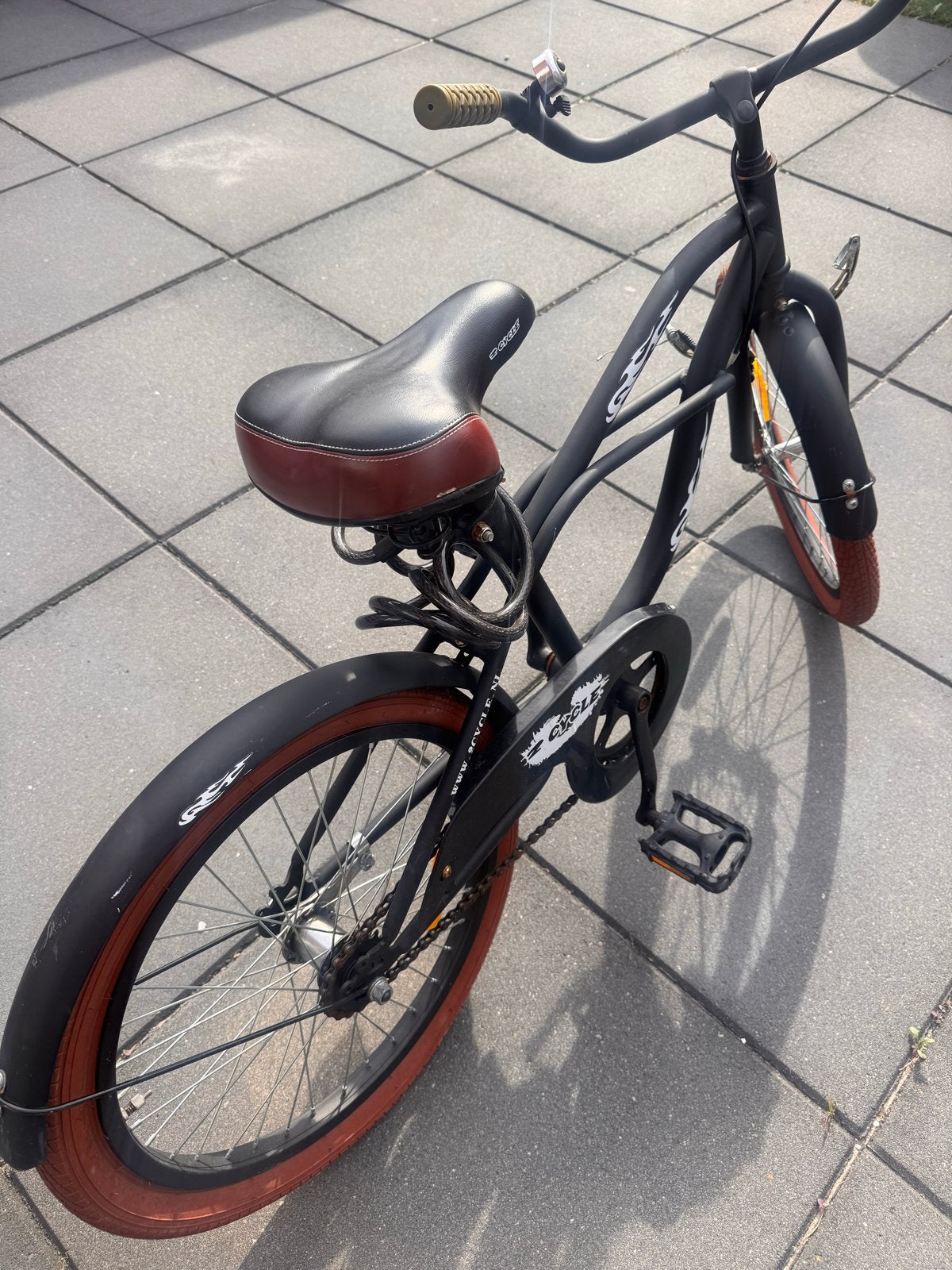 Stoere zwarte kinderfiets met bruine banden (18inch), Ophalen, Gebruikt, Minder dan 16 inch