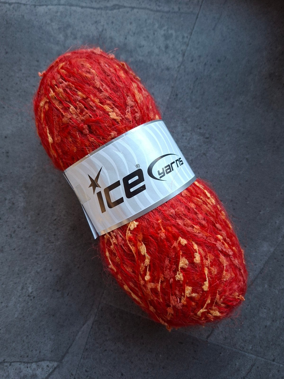 NIEUW! bollen wol, merk Ice Yarn, 40% mohair,30% polyester, Ophalen of Verzenden, Nieuw, Breien of Haken, Wol of Garen