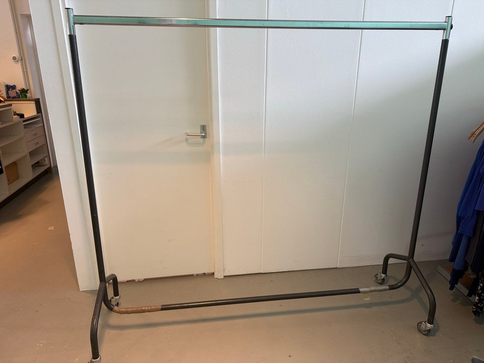 Diverse kledingrekken en displaymaterialen, Ophalen of Verzenden
