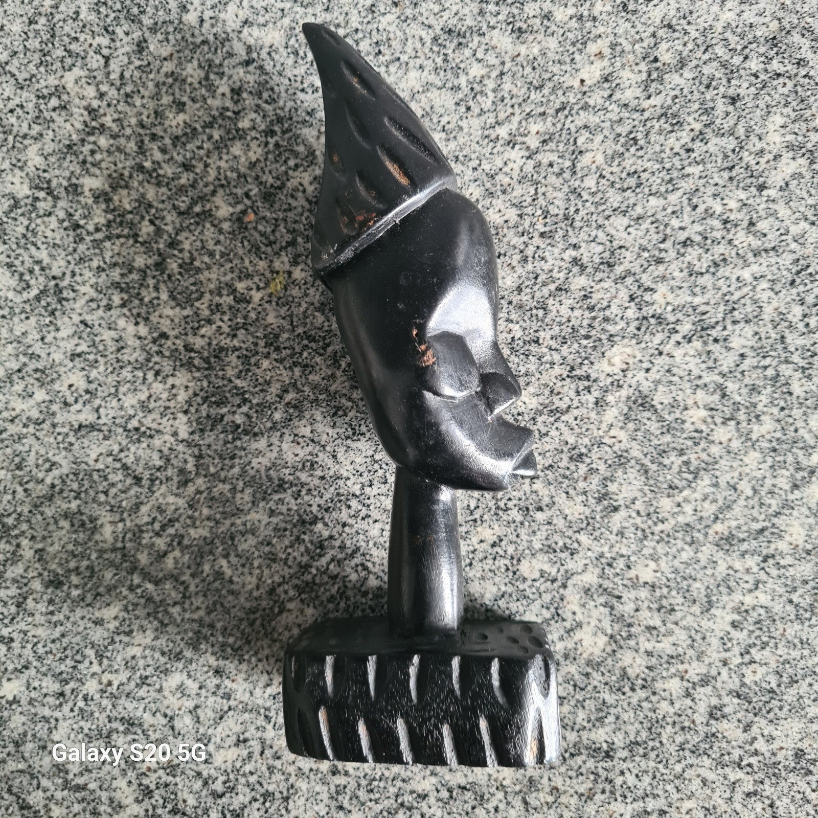 Afrikaans houten beeldje - Zwart hoofd met puntige hoed, Minder dan 20 cm, Ophalen of Verzenden, Handgemaakt, Zwart