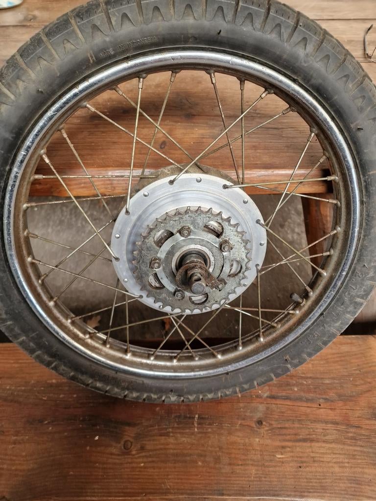 Kreidler achterwiel 160 mm Leleu naaf, in goede staat. ROND!, Fietsen en Brommers, Brommeronderdelen | Kreidler, Ophalen of Verzenden