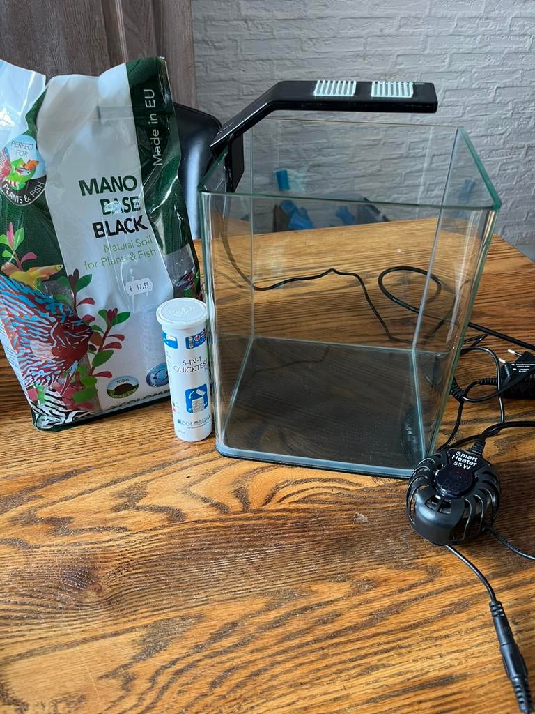 Dennerle Nano Cube aquarium 10L startersset, Ophalen, Gebruikt, Dennerle, Leeg aquarium