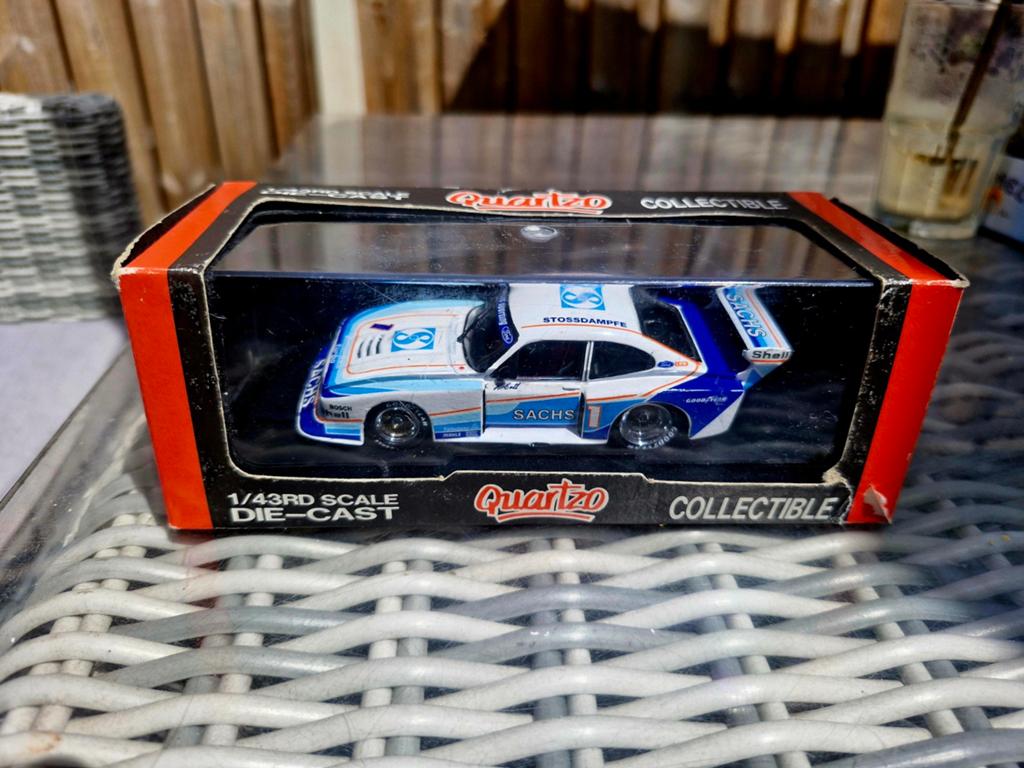 Quartzo Ford Capri Turbo zakspeed Sachs #1, Hobby en Vrije tijd, Modelauto's | 1:24, Ophalen of Verzenden
