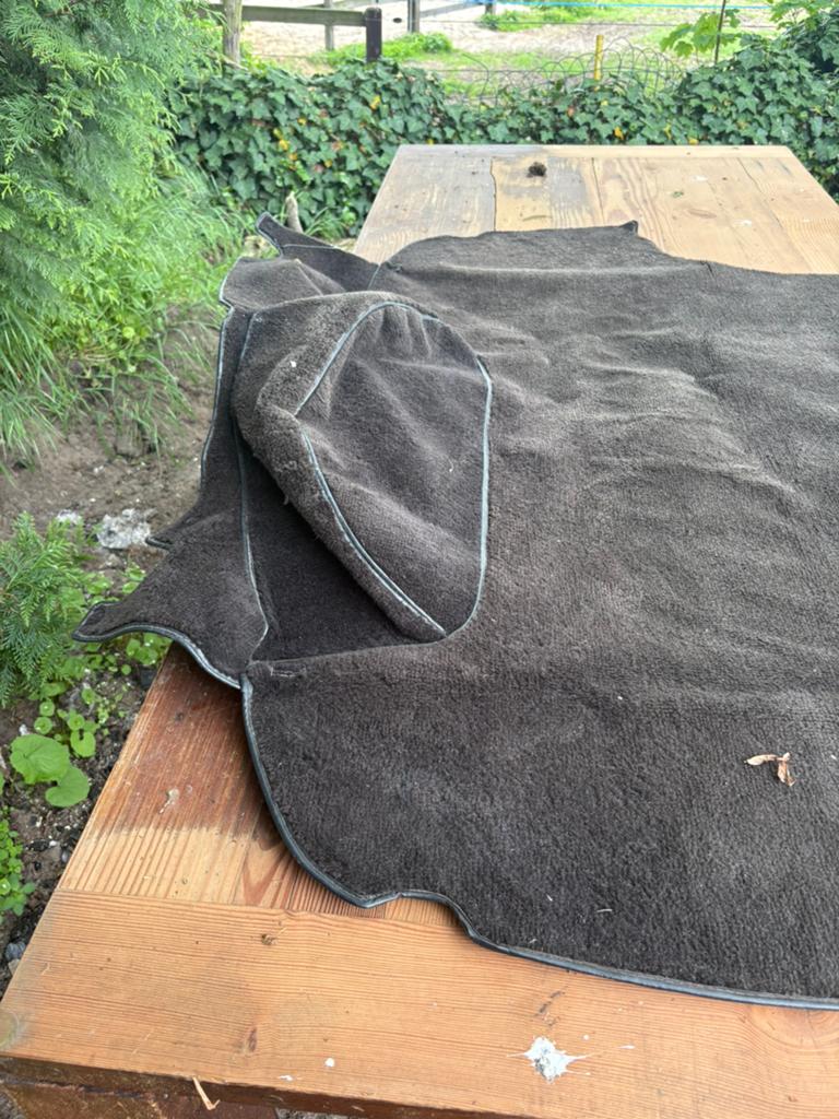 Porsche 924 / 944 kofferbak bekleding, Ophalen, Gebruikt