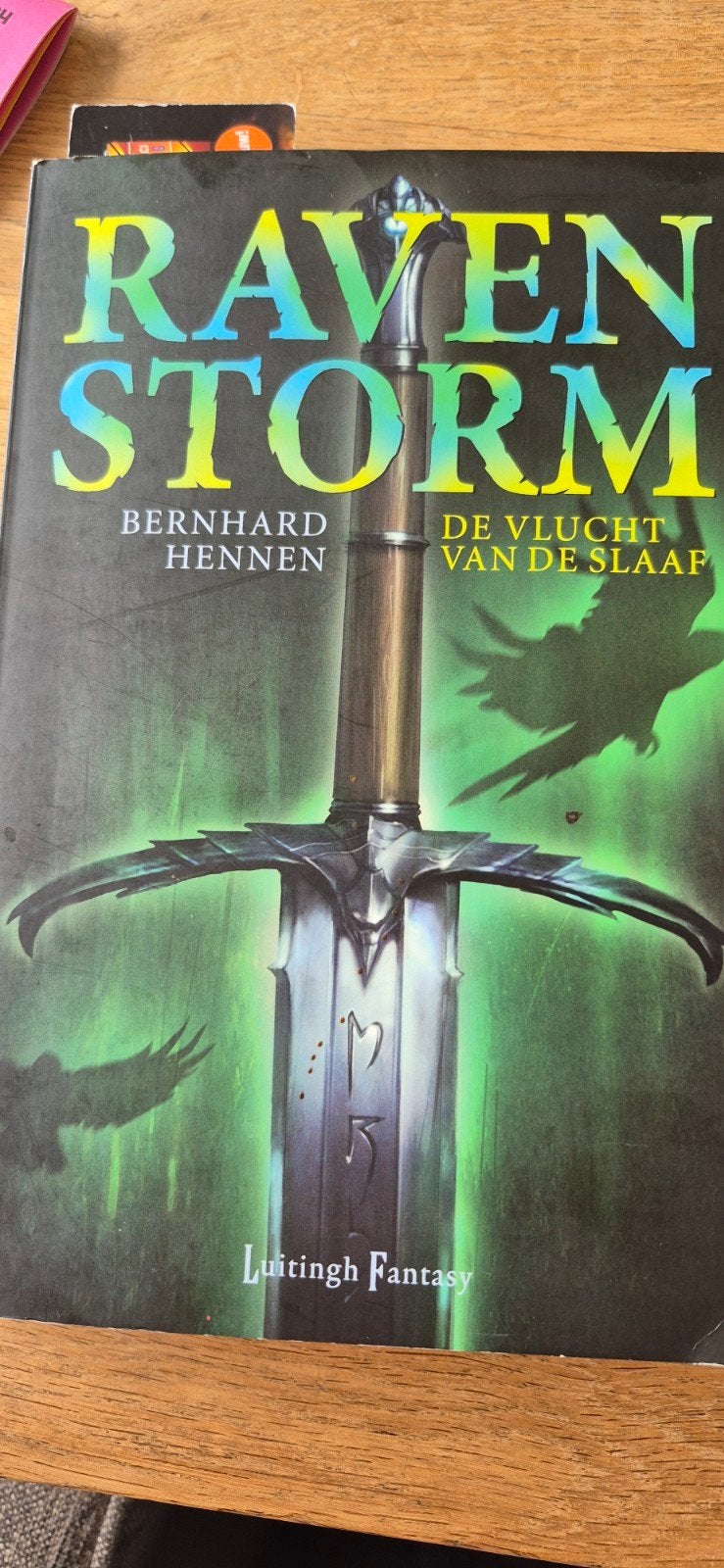 Ravenstorm, Bernhard Hennen, Ophalen of Verzenden, Gelezen