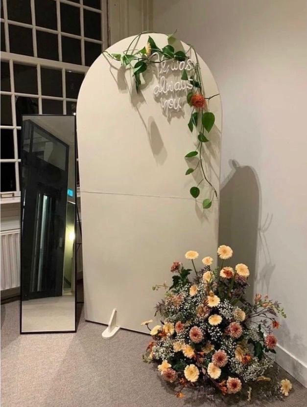 2x Backdrop voor bruiloft of feest  (paneel crème en wit), Ophalen, Gebruikt, Geboorte of Huwelijk