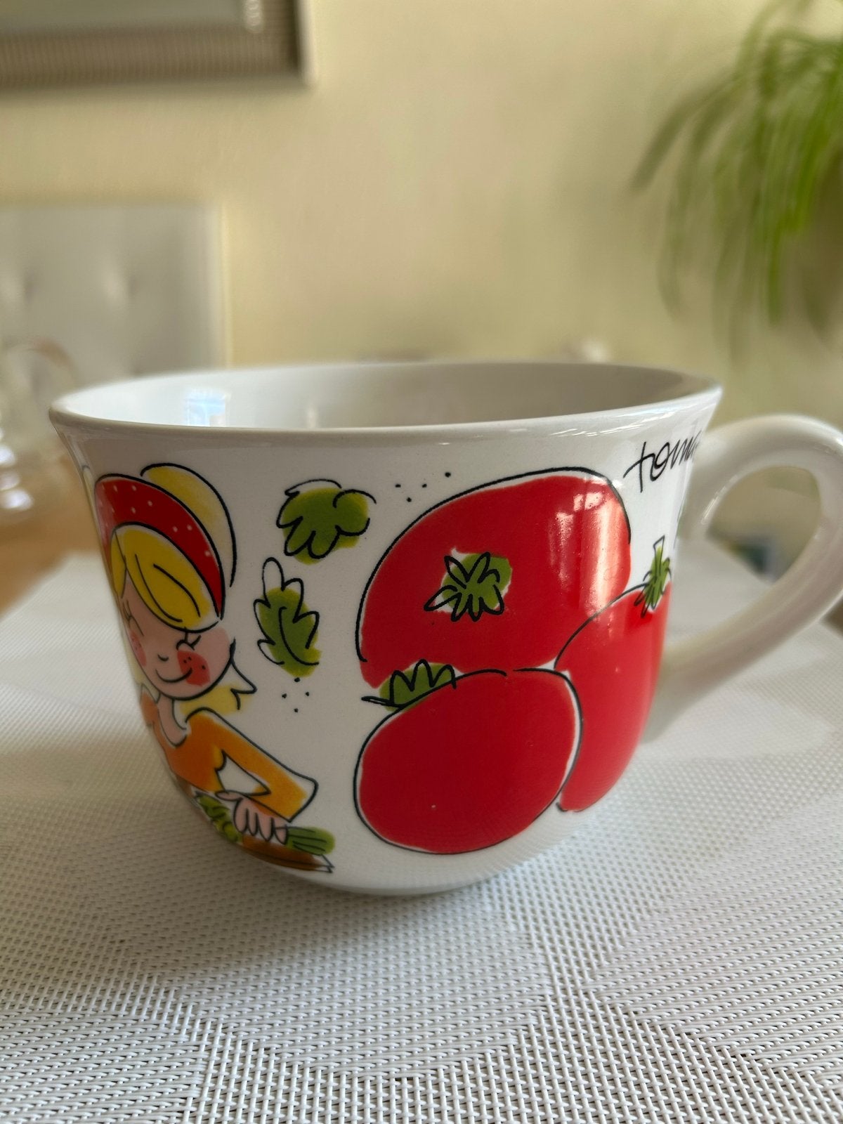 Blond Amsterdam Soepkom 'Eat your Veggies' - Tomaat, Huis en Inrichting, Keuken | Servies, Keramiek, Ophalen of Verzenden, Zo goed als nieuw