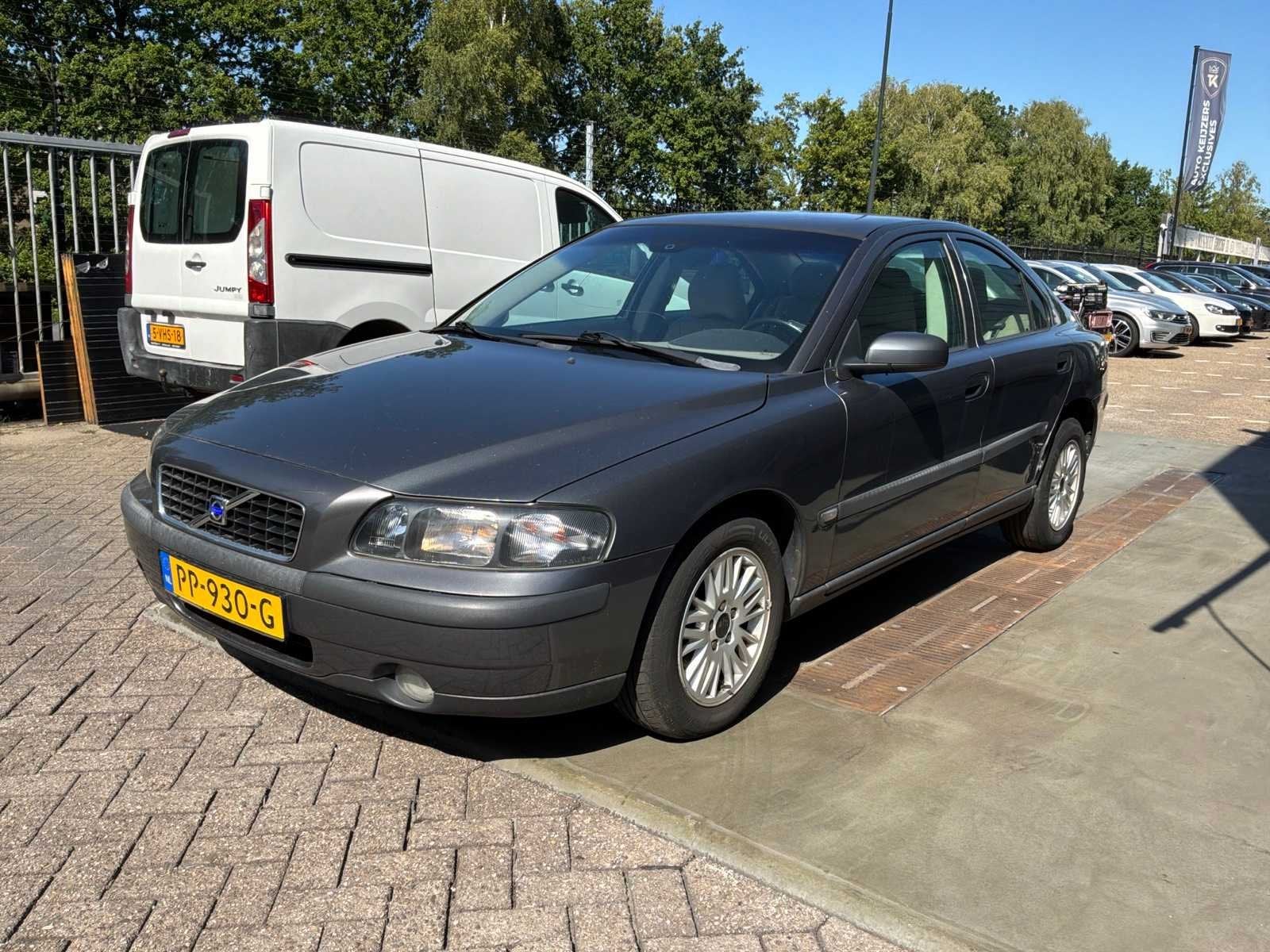 2004 Volvo S60 2.4 Sports Edition Personenauto, Auto's, Voorwielaandrijving, 1442 kg, Gebruikt, S60