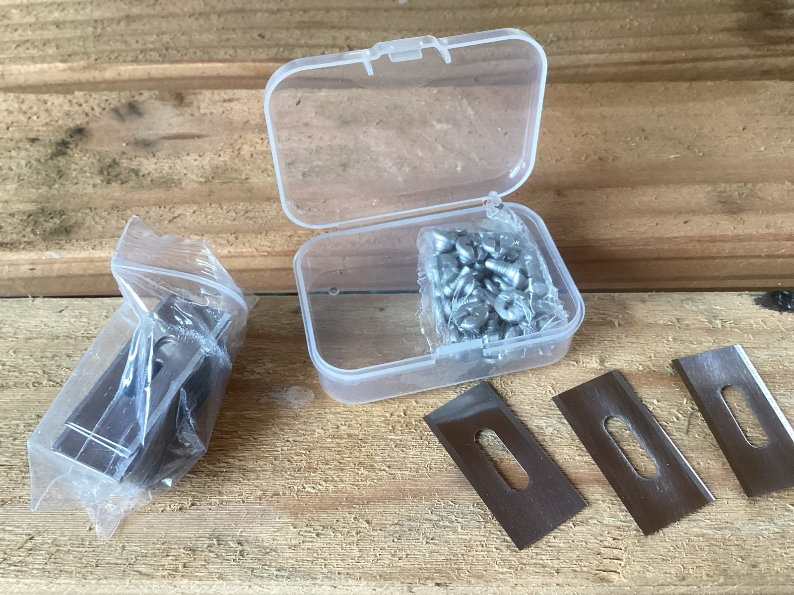 Robotmaaier mesjes - Set van 30 stuksmet schroeven, Ophalen of Verzenden, Nieuw, Minder dan 20 cm
