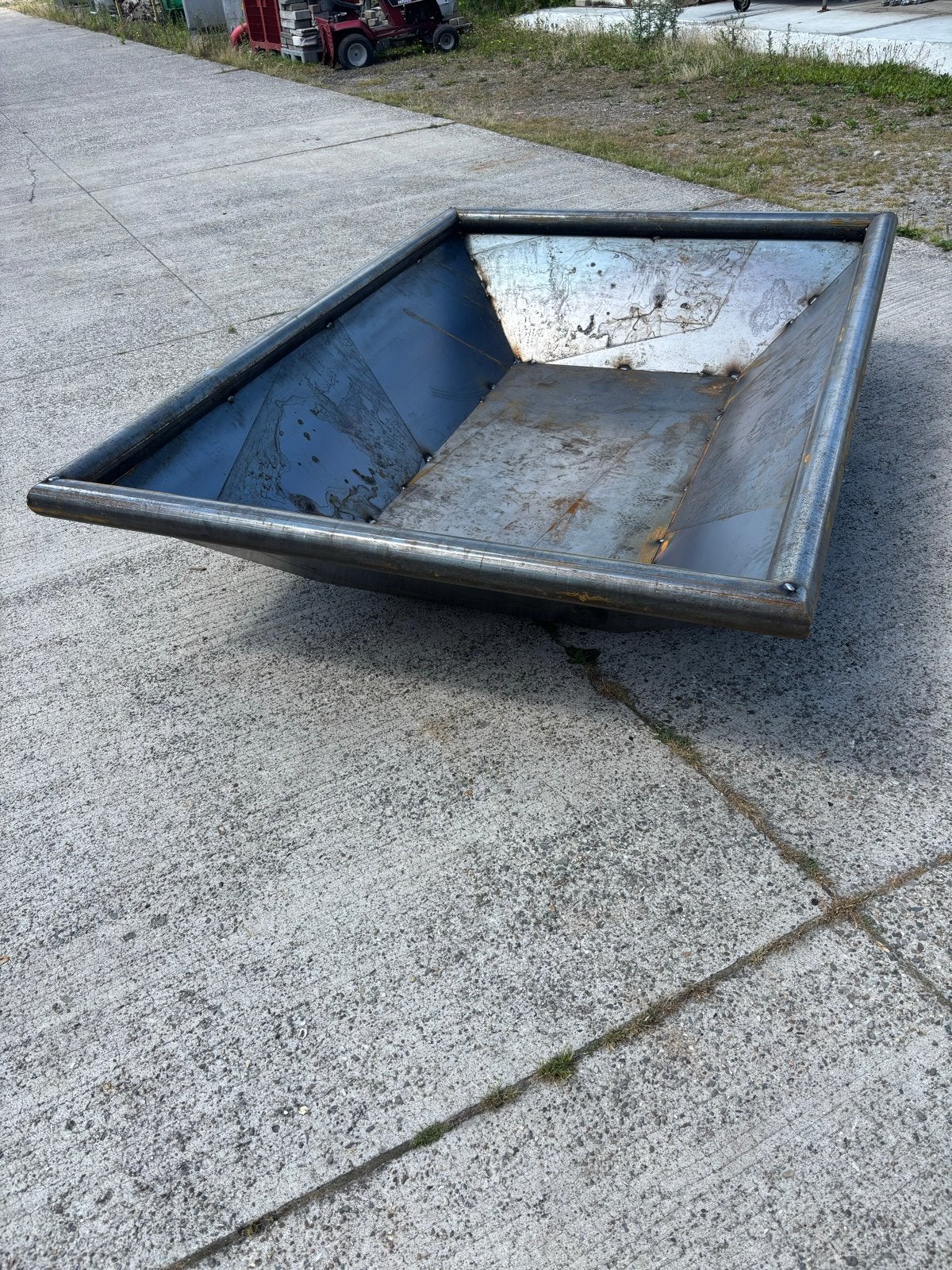 stalen sorteerbak heftruck container, Ophalen