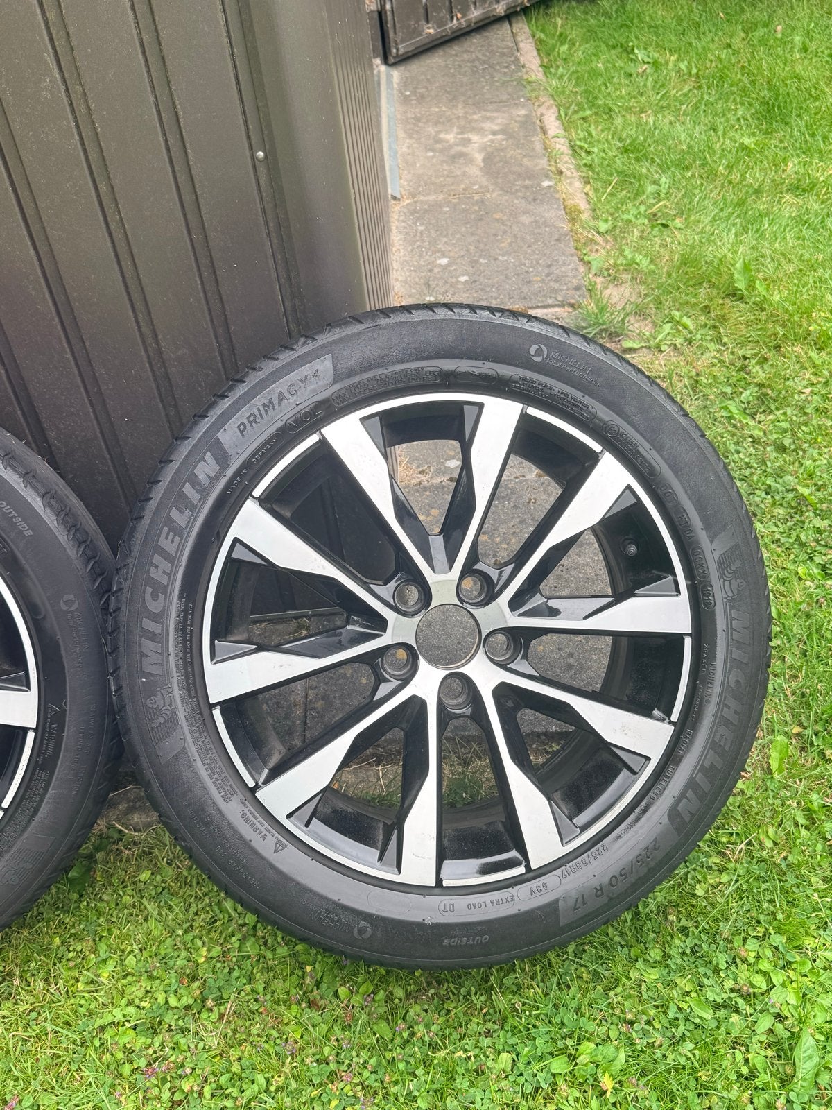 Volvo V40 225/50 R17 Banden en Velgen, Auto-onderdelen, Ophalen, Gebruikt, Banden en Velgen, 17 inch