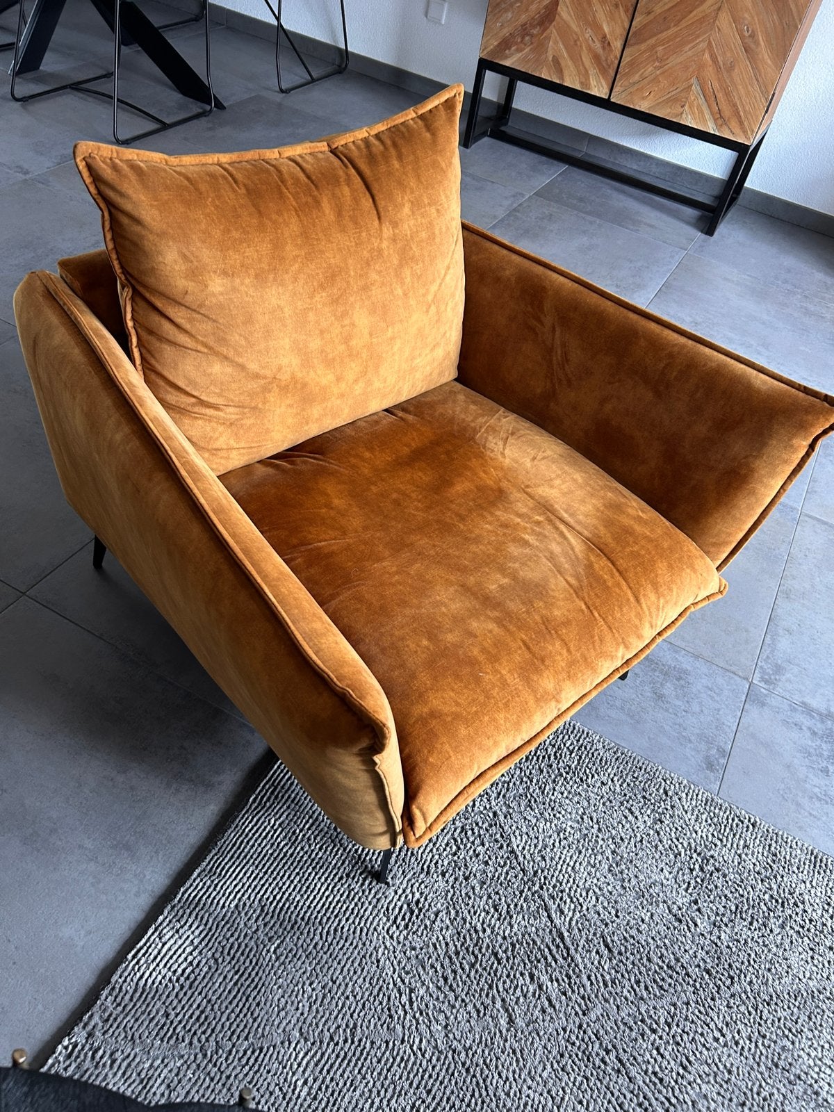 Mooie Moderne Stoel - Fauteuil - Geel Goud, Ophalen, Overige kleuren, Zo goed als nieuw, Eén