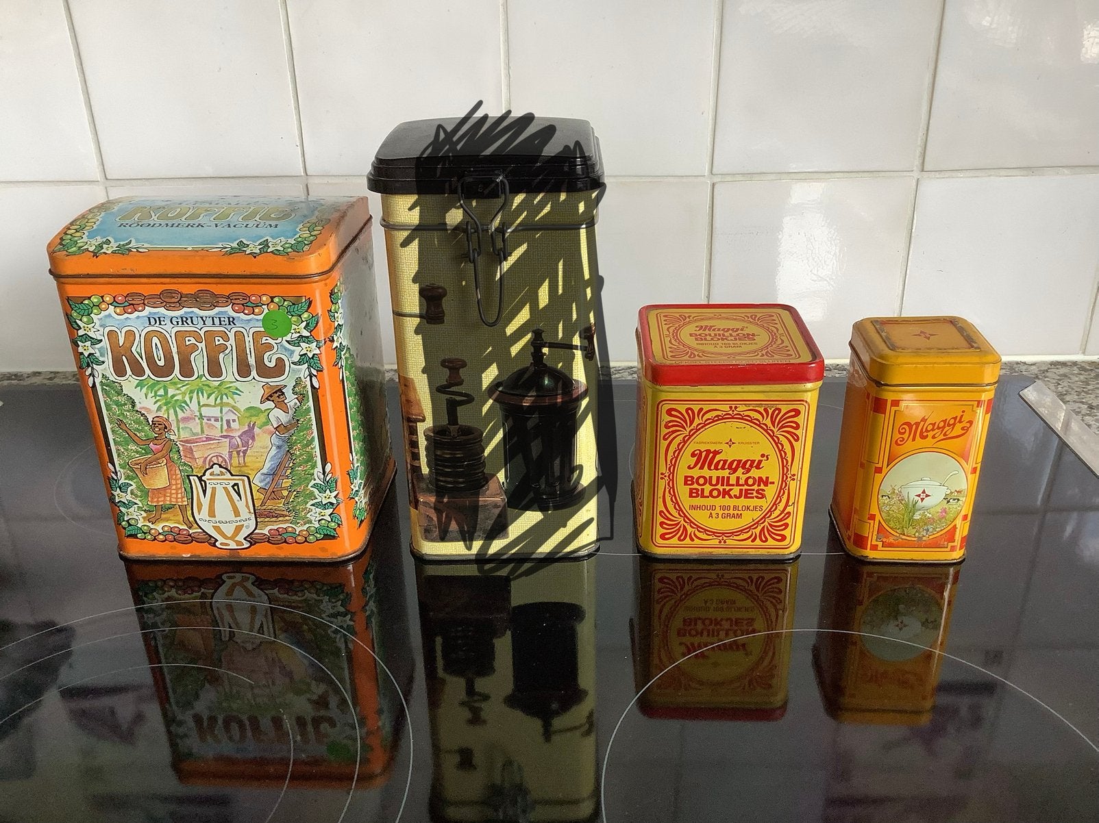 Retro koffieblik en Maggi bouillon blikken, Verzamelen, Blikken, Ophalen of Verzenden, Zo goed als nieuw, Overige, Douwe Egberts