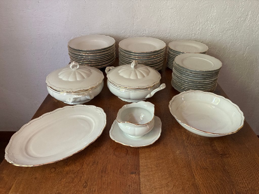 Vintage Haas & Czjzek servies wit met gouden randje, Ophalen