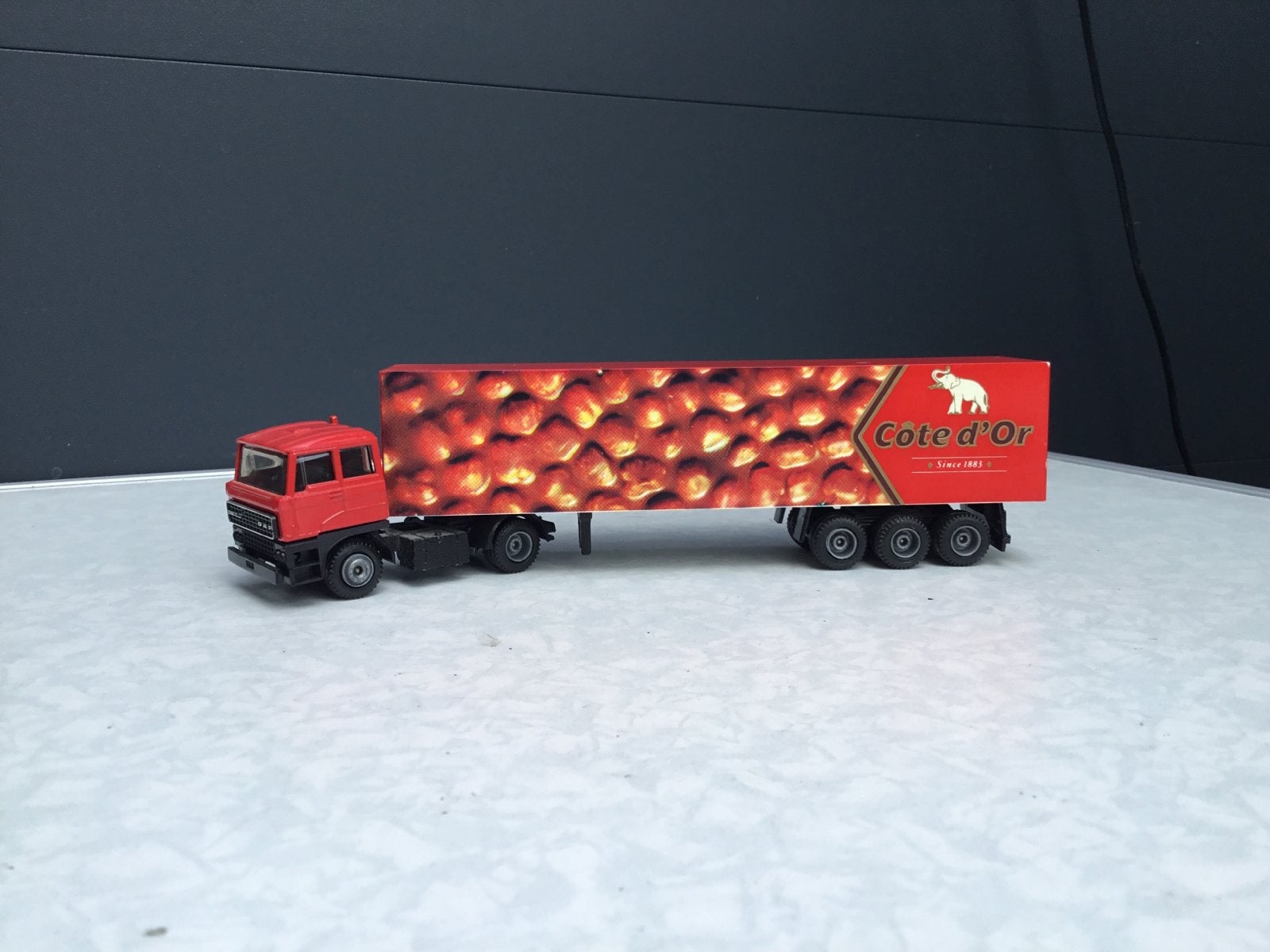 Efsi DAF 3300 Cote D’Or, Hobby en Vrije tijd, Modelauto's | 1:87, Ophalen of Verzenden, Zo goed als nieuw, Bus of Vrachtwagen
