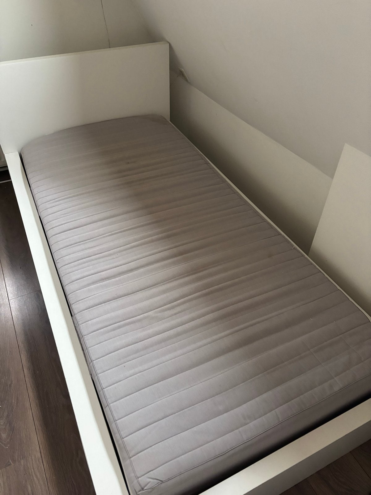 Eenpersoonsbed met lattenbodem en matras - IKEA Sultan, Ophalen, Gebruikt, 90 cm, Eenpersoons