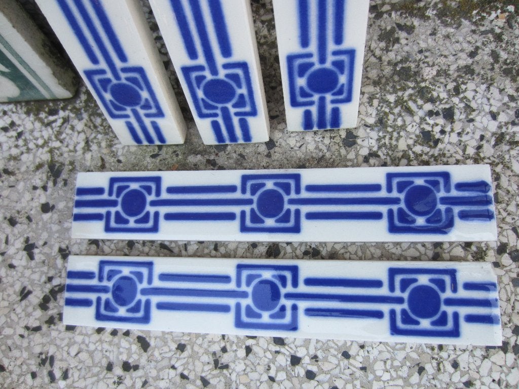 125 antieke tegelrandjes 15x2cm wit met blauw, new old stock, Ophalen of Verzenden, Nieuw, Steen/keramiek