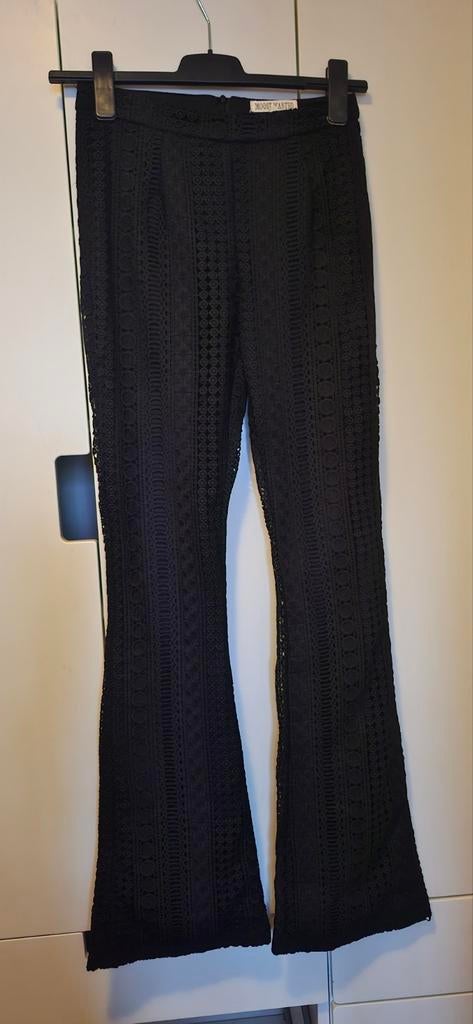 Zwarte kanten flared broek - MOOST wanted, Zwart, Ophalen of Verzenden, Zo goed als nieuw, Maat 36 (S)