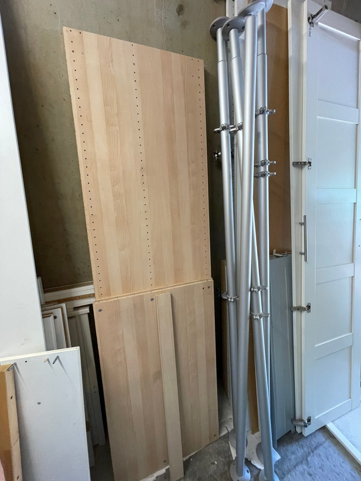 Ikea PAX kledingkast (berken)+ BERGSO deuren  (wit), Ophalen, Zo goed als nieuw