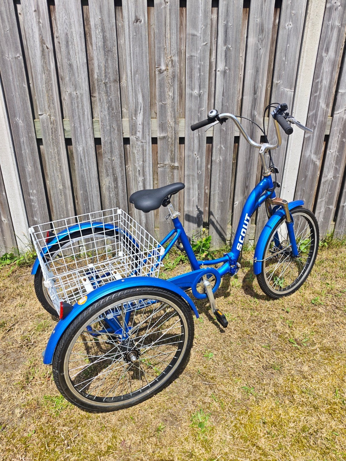 Scout driewieler met mand - Blauw, Fietsen en Brommers, Ophalen, Gebruikt, Schijfrem, Scout