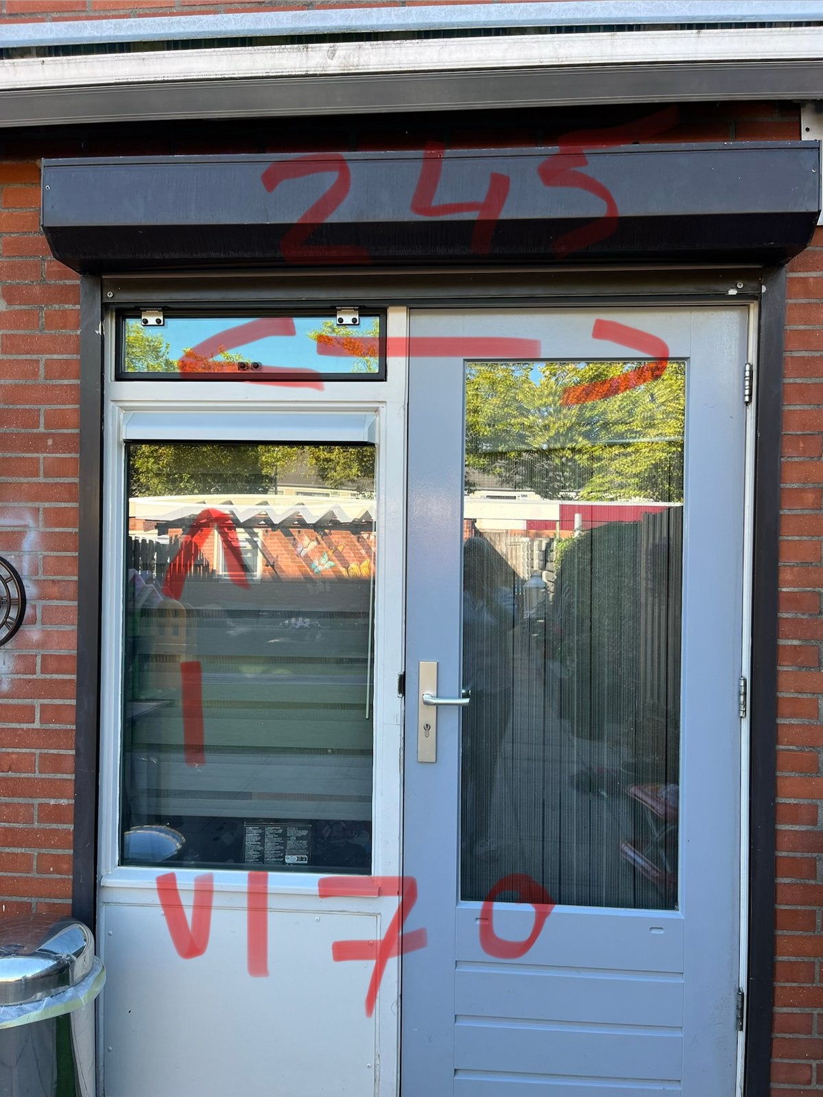 Goede rolluik, Ophalen, Zo goed als nieuw, Wit, 200 cm of meer