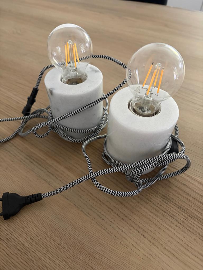 2x Karwei Tafellamp Cloud - Marmeren Voet met LED Lampen, Ophalen, Zo goed als nieuw, Overige materialen, Minder dan 50 cm