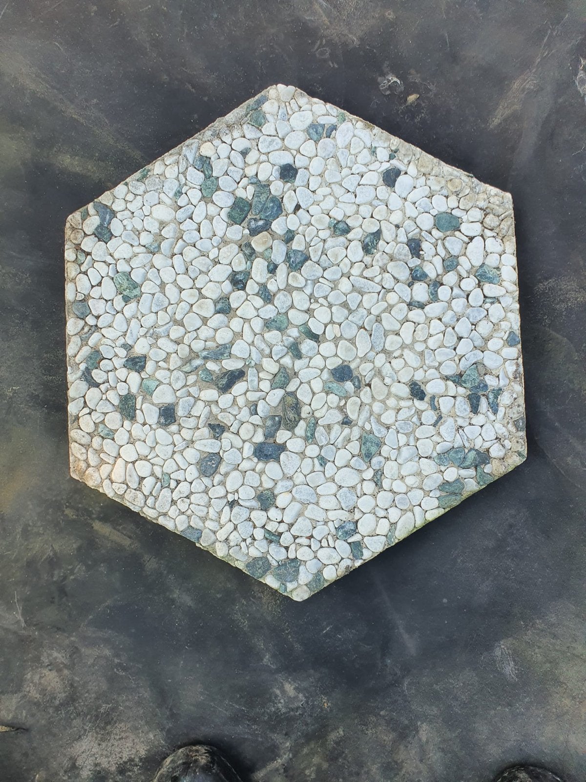 Zeshoekige kiezeltegel voor tuin of pad, Ophalen, Overige materialen, Gebruikt, Minder dan 20 cm