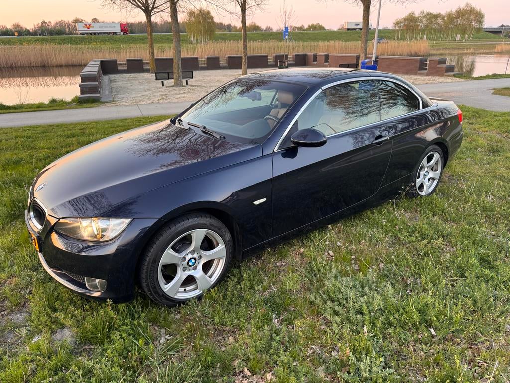 BMW 3-Serie 2.0 I 320 Cabrio 2009 Blauw, Achterwielaandrijving, 1995 cc, 4 cilinders, Cabriolet