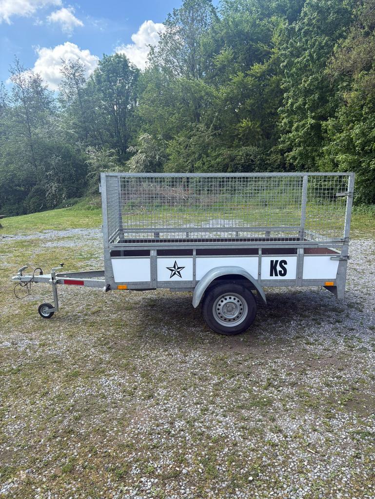 Enkelasser met loofrekken te huur!, Caravans en Kamperen