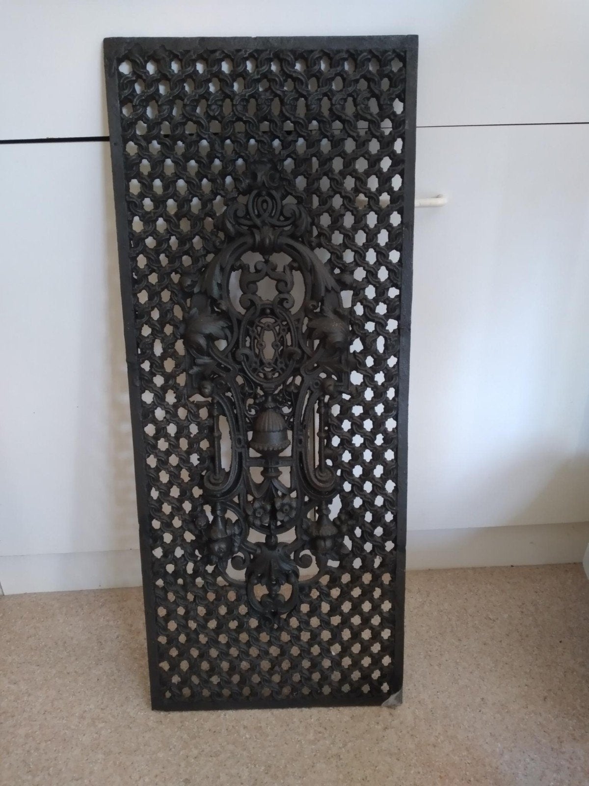 Gietijzeren raamrooster, Antiek en Kunst, Curiosa en Brocante, Ophalen of Verzenden