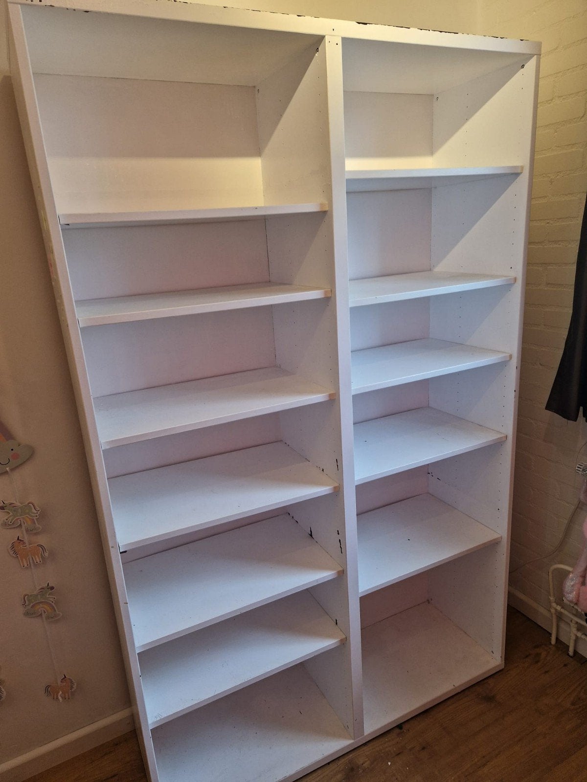 GRATIs Wit geschilderde Ikea Besta kast, Ophalen, Met plank(en), Gebruikt, 100 tot 150 cm