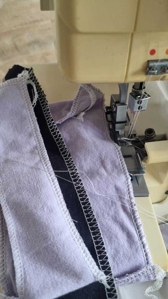 Lockmachine Olympia, Hobby en Vrije tijd, Ophalen, Gebruikt, Lockmachine, Overige merken