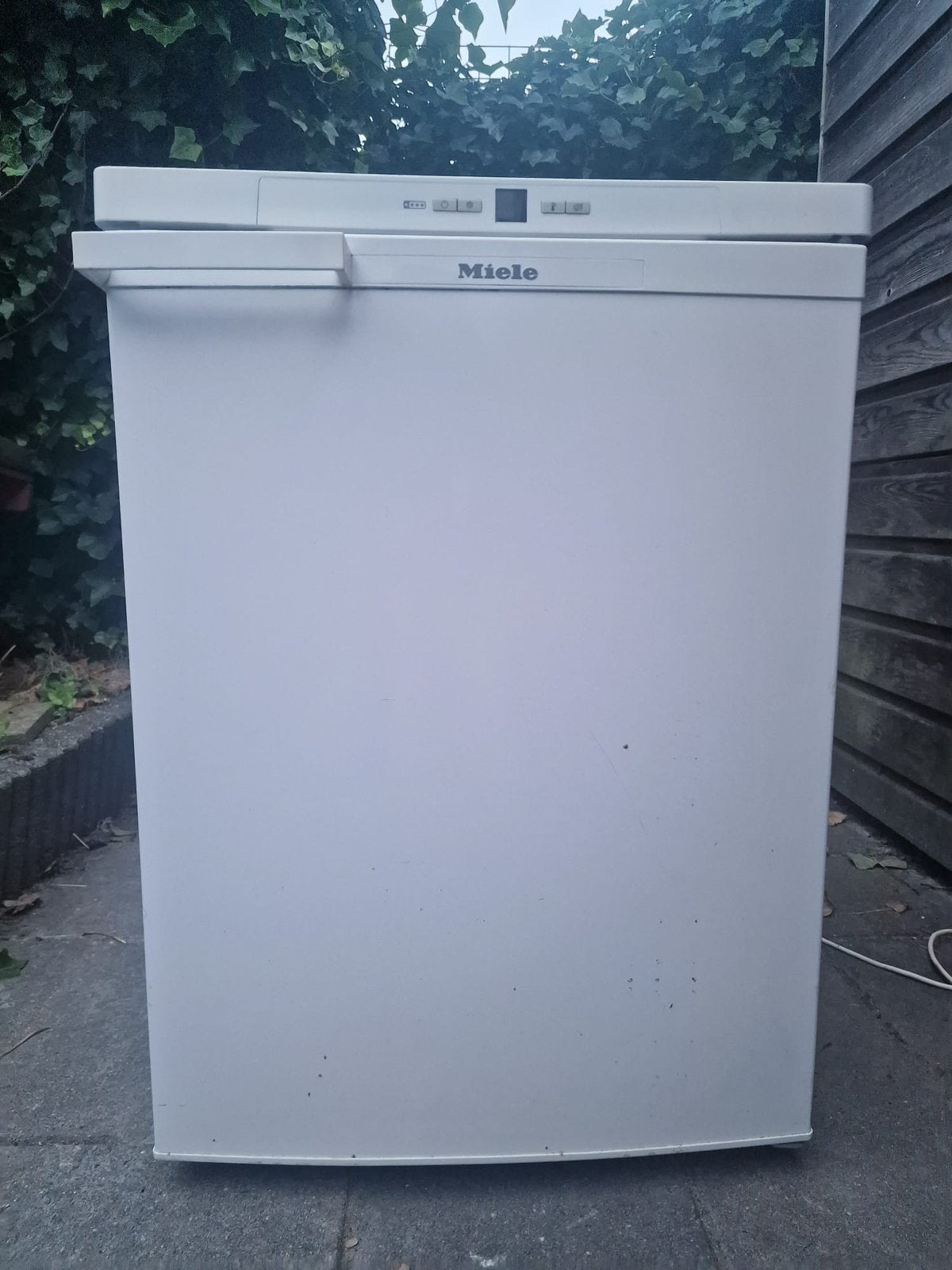 Miele vrieskast, Zo goed als nieuw, Ophalen, Vrieskast, 85 tot 120 cm