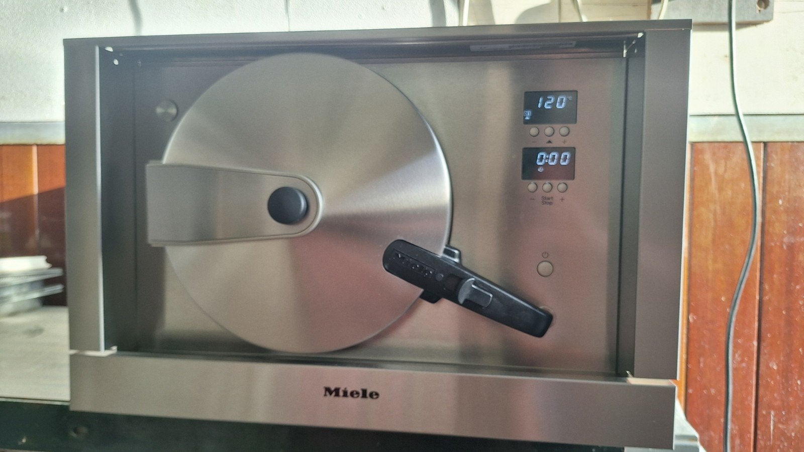 Nieuwste model Miele hogedruk stoomoven steamer DGD7035, Ophalen, Minder dan 45 cm, Inbouw, Miele