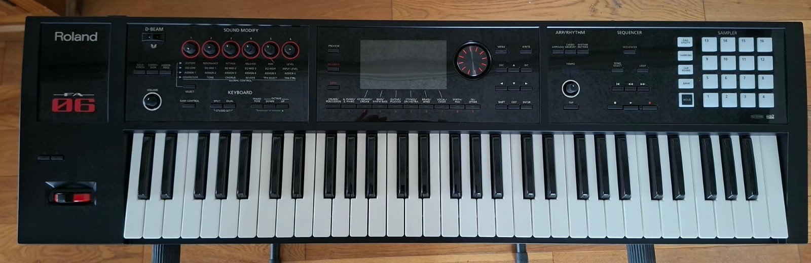 In nieuwstaat: Roland FA-06 Synthesizer Workstation met tas, Ophalen, 61 toetsen, Roland, Zo goed als nieuw