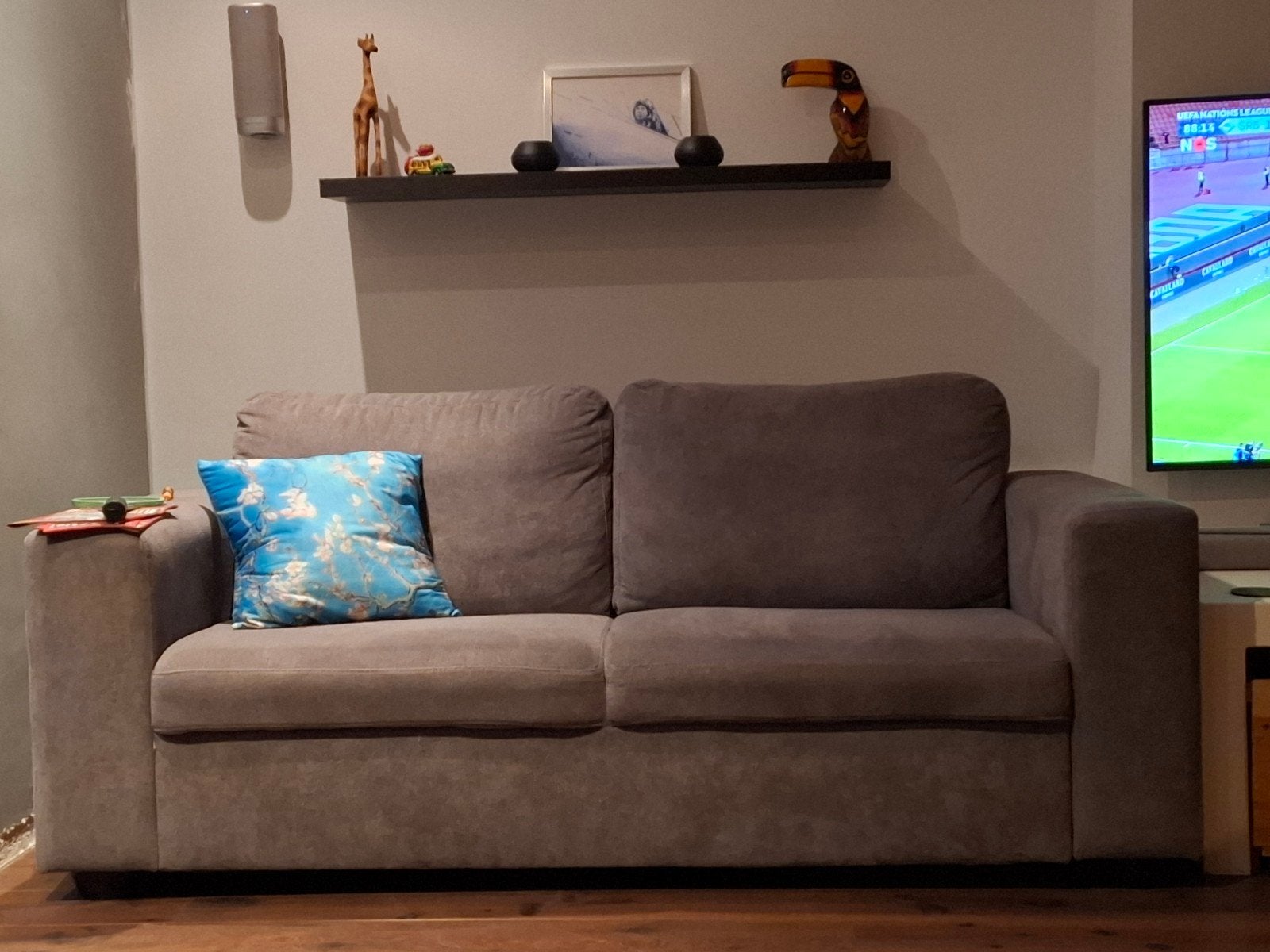 gratis grijze tweezitter, Huis en Inrichting, Ophalen, Gebruikt, Tweepersoons, 75 tot 100 cm