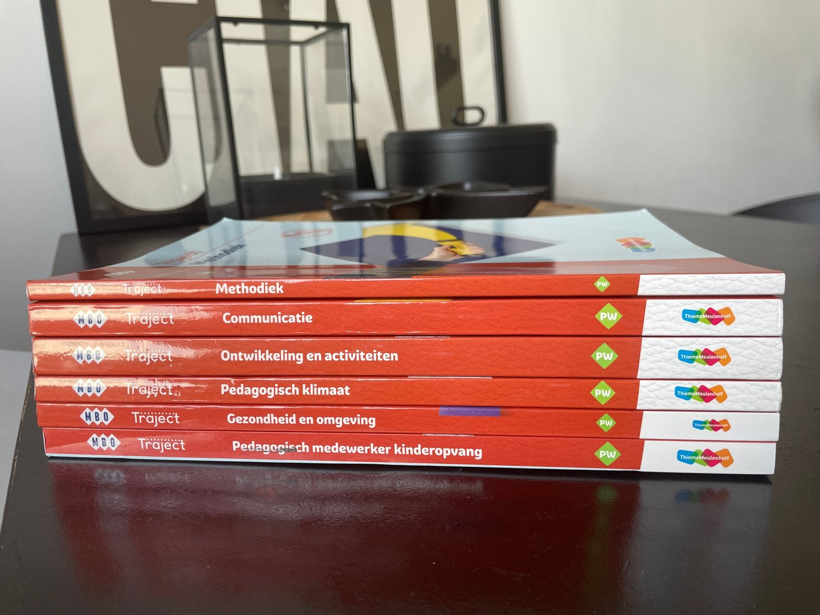 Set boeken, opleiding pedagogisch medewerker niveau 4, Boeken, Ophalen of Verzenden, Zo goed als nieuw, Overige niveaus, Overige vakken